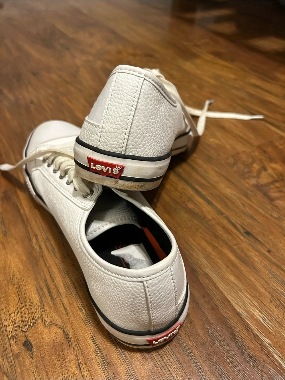 White Low-Top Canvas Sneakers with Black Trim Levi's - Picture 5 of 8